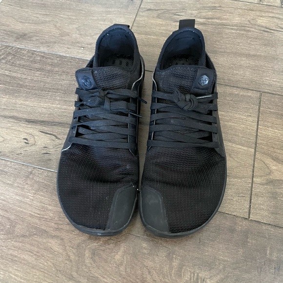 Kasana - VIVOBAREFOOT 9US/40EU - OBSIDIAN - Picture 1 of 5